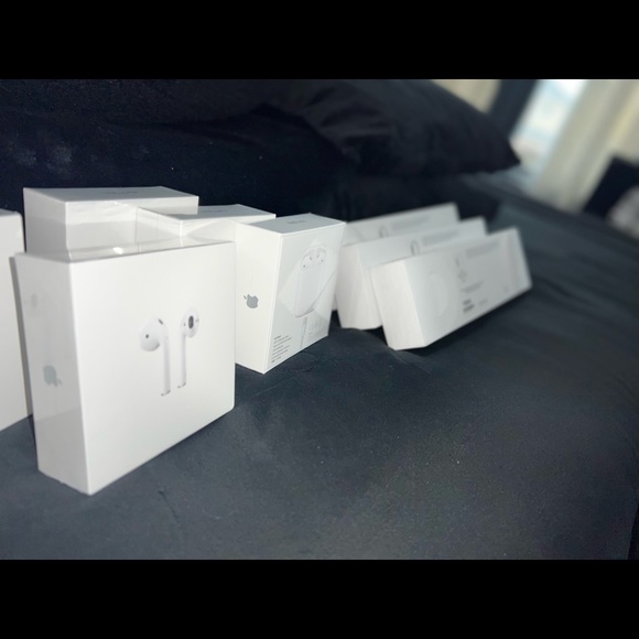AirPods